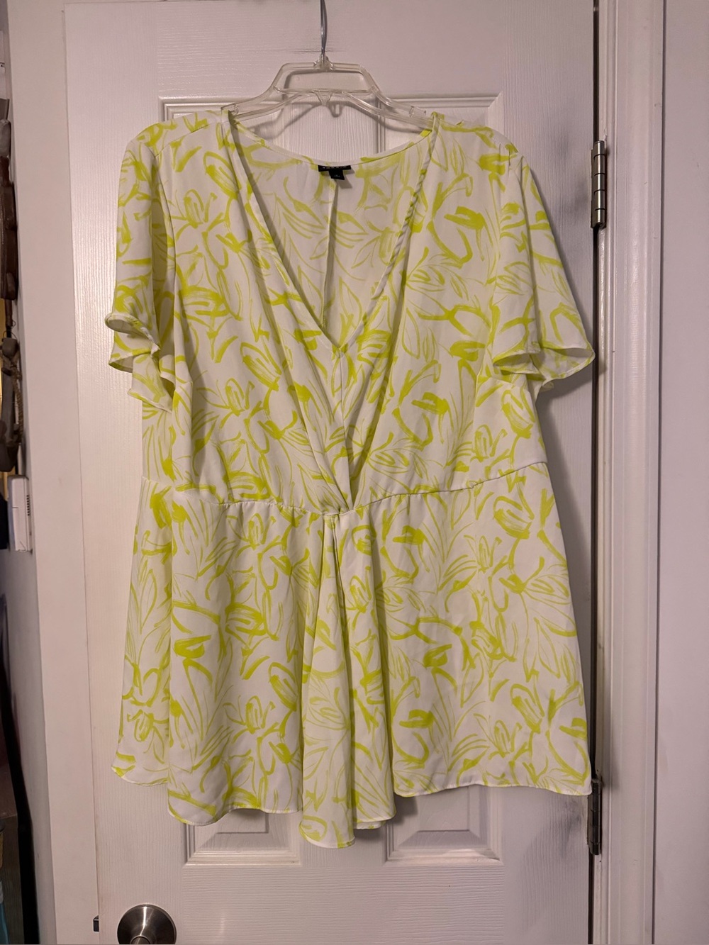 Torrid White and Yellow Floral Surplice Peplum Top